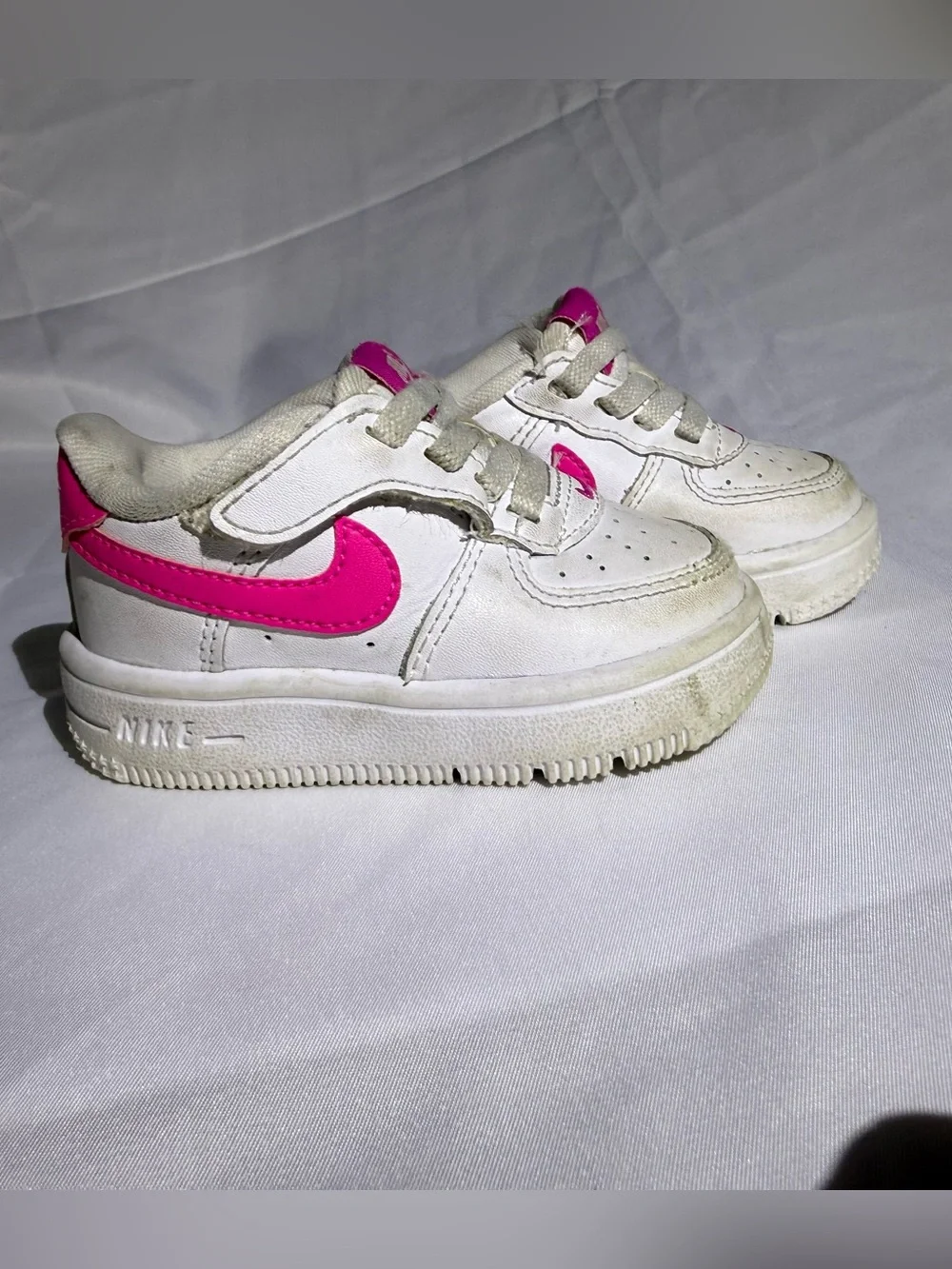Nike Air Force 1 Low White Pink Girls Sneakers Size 3.5Y (Youth) Toddler